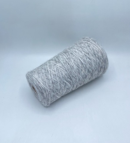 Filitali lab (пр.Италия), art-Puno petit , 350м/100гр, 56% Беби альпака, 10% Вспушенный меринос, 34% Полиамид, цвет- Серый меланж,арт.36710