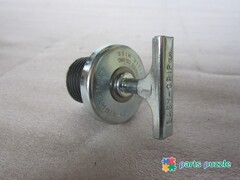 Крышка маслозаливной горловины / OIL FILLER CAP АРТ: CH11103