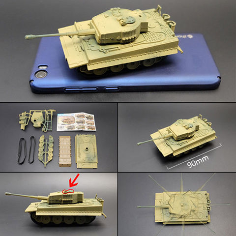 Сборная модель Бронированная боевая машина танк 1:72