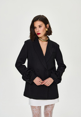 Пиджак двубортный с цветком на рукавах