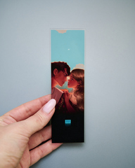 Прозрачная закладка "Барс и Полина у окна" по книге «Твое сердце будет разбито»