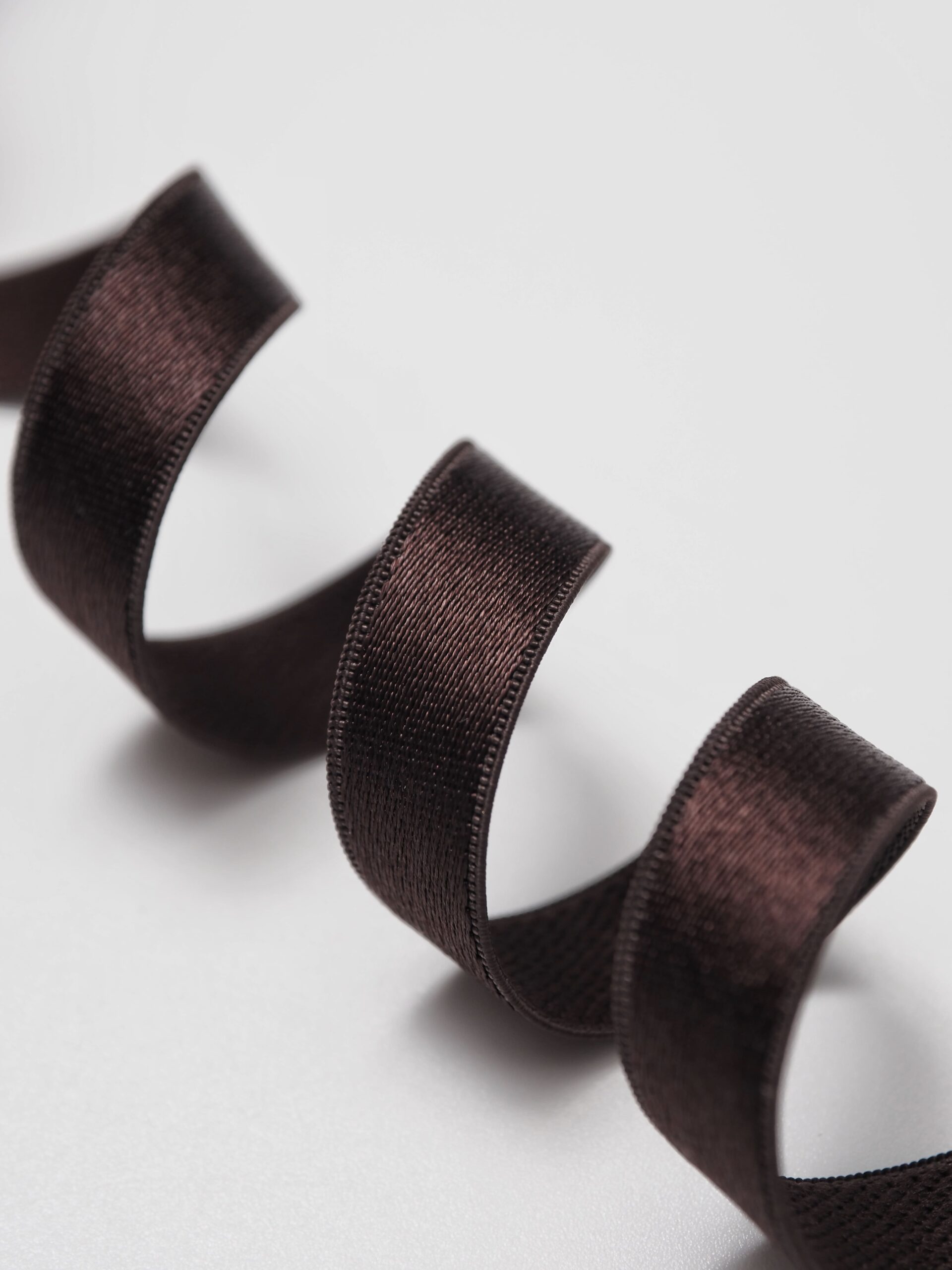 Резинка бретелечная цвет шоколад глянцевая ширина 10 м