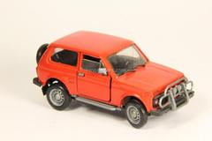 VAZ-21213 Niva Lada with swivel wheels (red) Agat Mossar Tantal 1:43