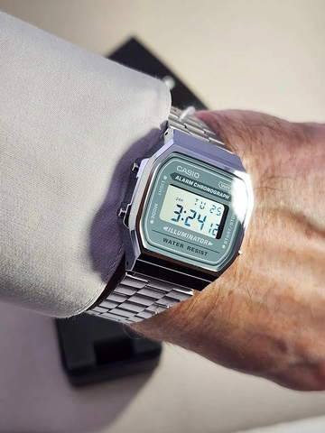 Часы Casio A168WA-3A