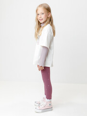 брюки  для девочки  КР 4074/темная орхидея,фоновые сердечки к593