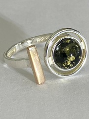 Янтарь 1141 (кольцо из серебра)