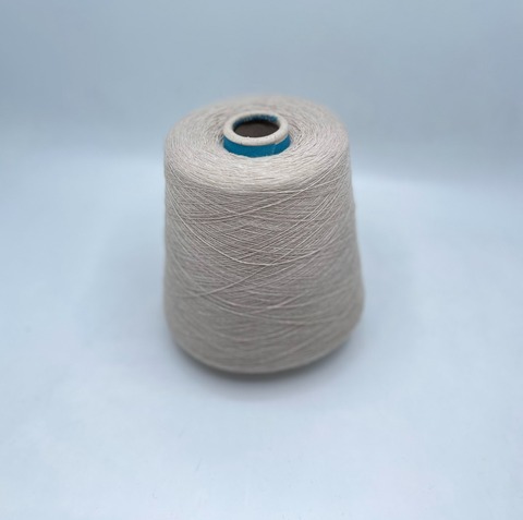 Бобинная пряжа (пр.Италия),1500м/100 гр.5% кашемир, 5% меринос, 40% вискоза, 50% па, цвет-Серый c бежевым оттенком,арт-31829