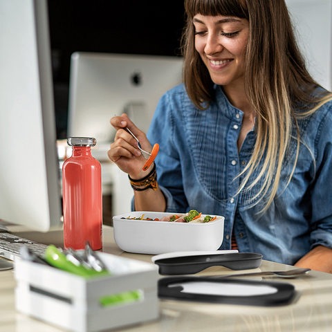 Ланч-бокс 0.9л On the Go белый Guzzini