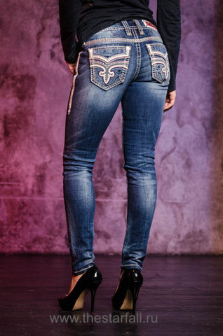 Rock Revival | Джинсы женские BRAYLEE S205 SKINNY JEAN RP2593S205 сзади на модели