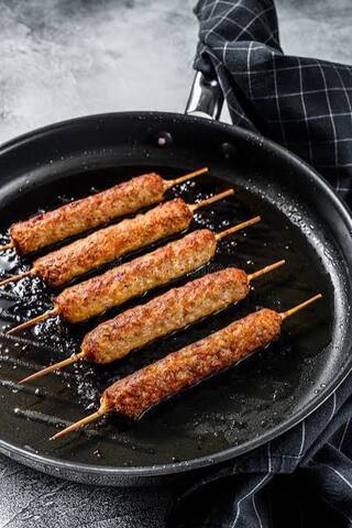 Люля кебаб с плавленным сыром и травами