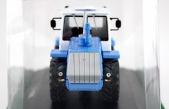 Tractor T-150K blue-white 1:43 Hachette #11