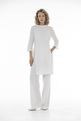 Костюм туника и брюки со стрелками из уплотненной поливискозы