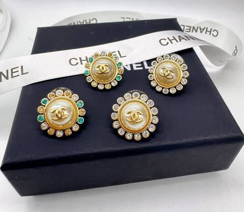 34343 - Серьги-пусеты CHANEL круглые