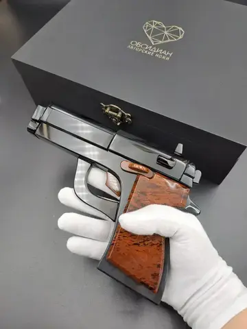 Пистолет ТТ из камня обсидиан