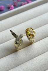Кольцо ПТИЧКА КОЛИБРИ с желтым камнем