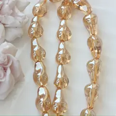 Бусины стеклянные, бежевый с покрытием, фриформ 22*13 мм, 1 бусина, МК045