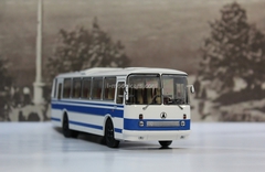 LAZ-699R white-blue Classicbus 1:43