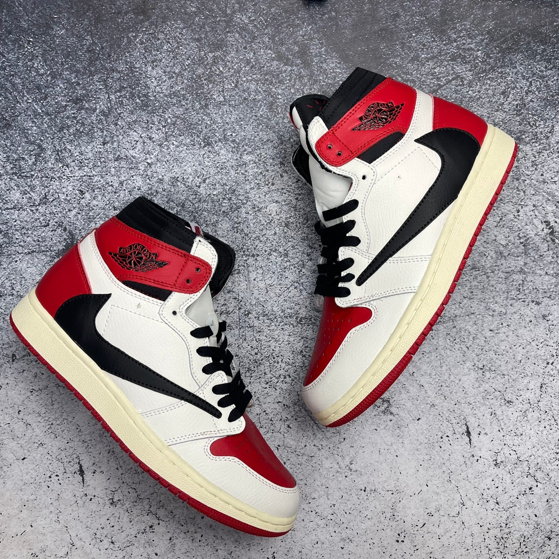 Nike Air Jordan 1 x Travis Scott Chicago 6 499 NUMBERS