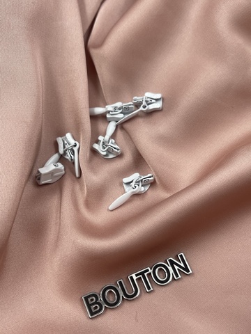 Бегунок белый (собачка) тип 2 для потайной молнии