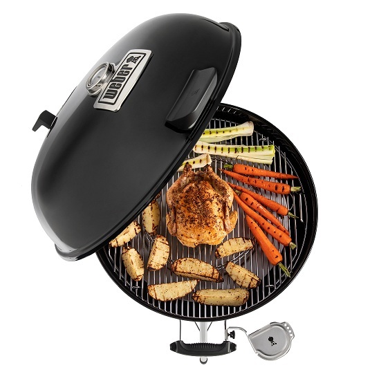 Гриль-барбекю угольный Weber Master-Touch Premium E-5770, 57 см, черный.