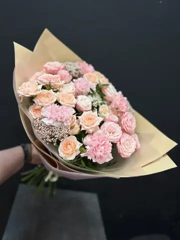 Букет микс роз