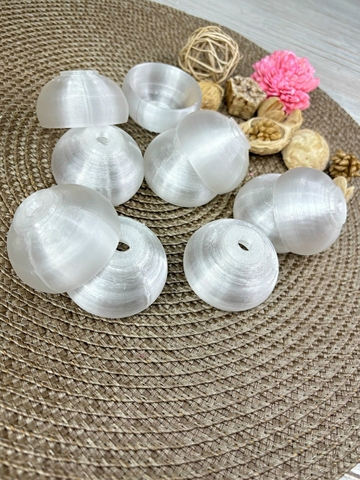 Плафон на резьбе полусфера 