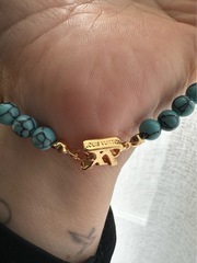 83236 - Колье-чокер в стиле LV с бусинами под бирюзу