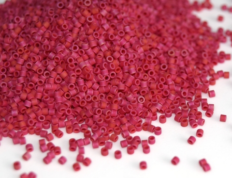 DB-0362 Бисер цилиндрический Миюки делика 11/0 /Miyuki delica 11/0 Opaque Red AB Matted