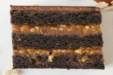 Рецепт торта «Сникерс» - коллекция лучших рецептов на сайте кондитерской 