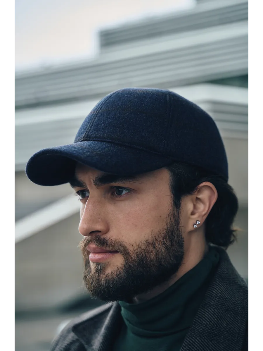 Кепка утепленная с ушками драповая