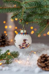 Новогодний шар из фарфора 