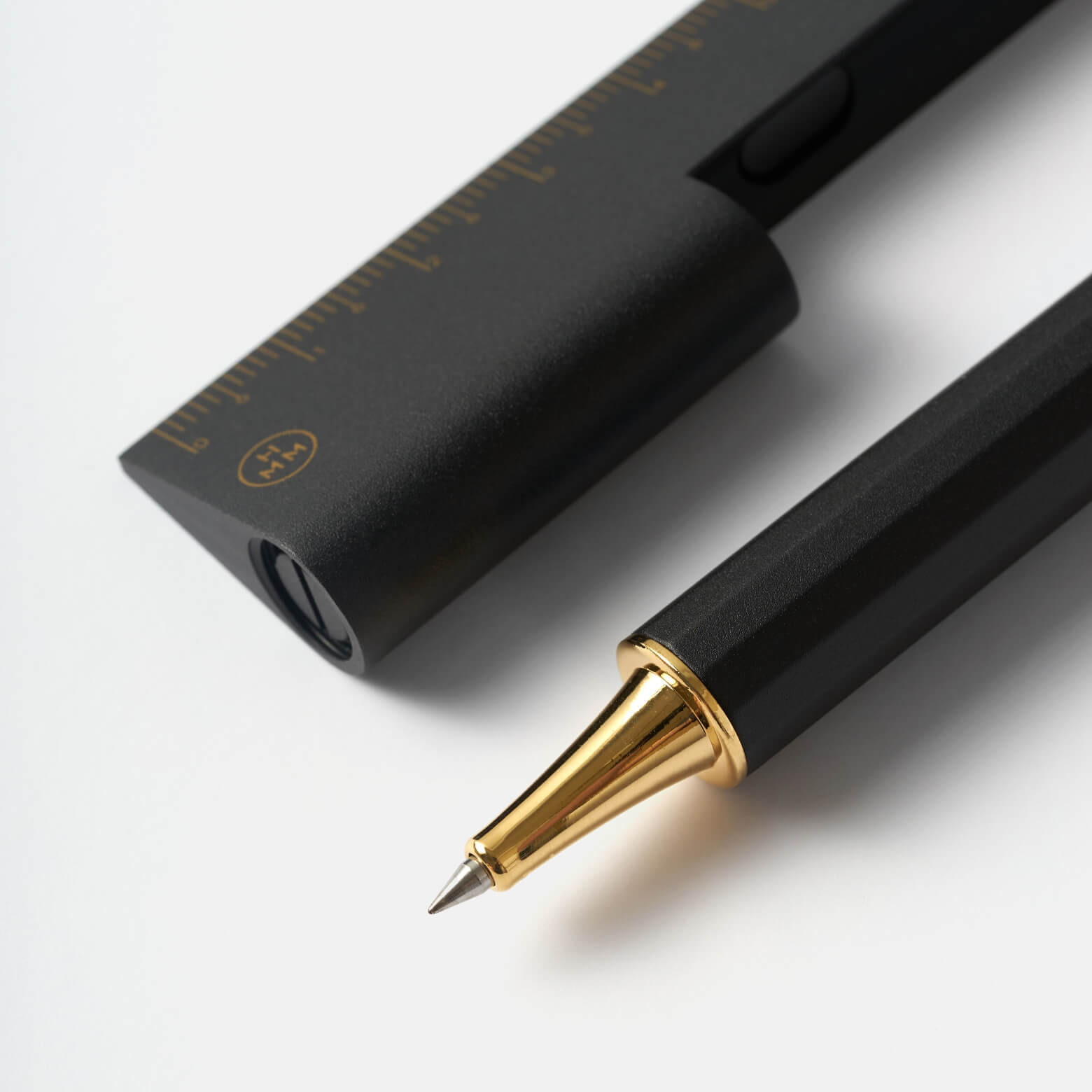 HMM Rule One — ручка-линейка: золото