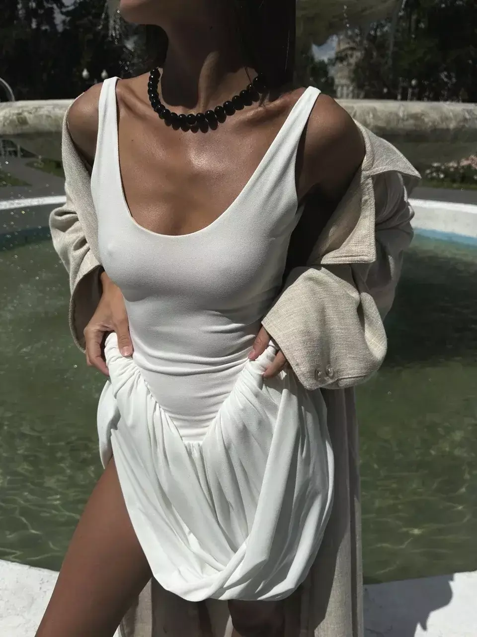 Платье с буфами мини