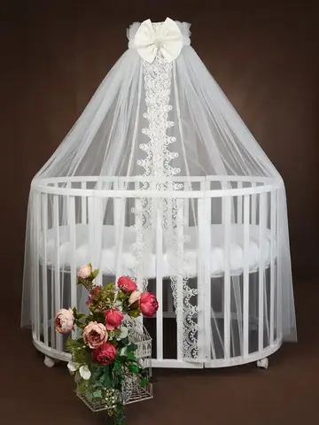 Балдахин с кружевом и брошью "Версаль"