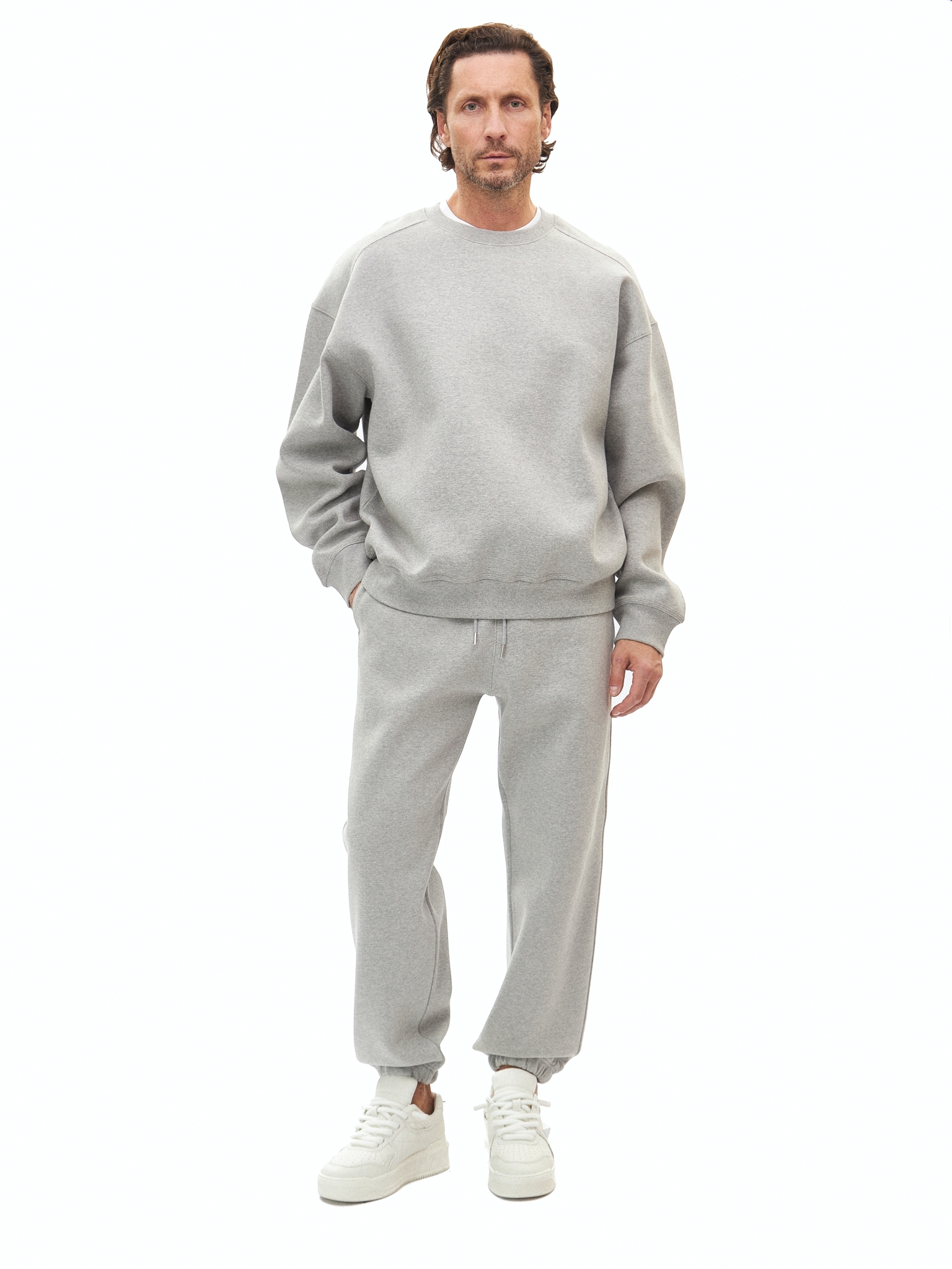 Серый спортивный костюм Laine 03