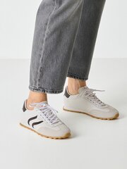 Кроссовки белого цвета Tamaris