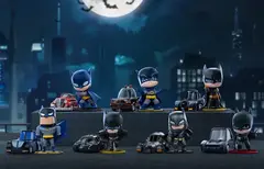 Случайная фигурка POP MART DC: Batman 85th Anniversary