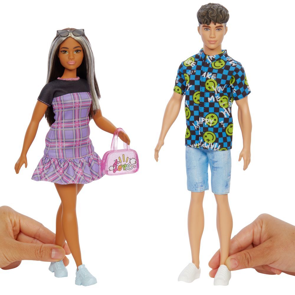 Танец барби и кена. Одежда для Барби и Кена. Аксессуары для Барби и Кена. Аутфиты для Барби и Кена. Барби и Кен аниматоры.