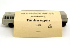 Tatra 813 tank-wagen Caprolactam 12509 VEB Modell-Konstrukt TT 1:120