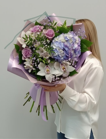 Букет с гортензией Лавандовый ветер