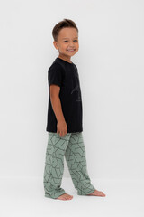 пижама  для мальчика  К 1599/черный,геометрия