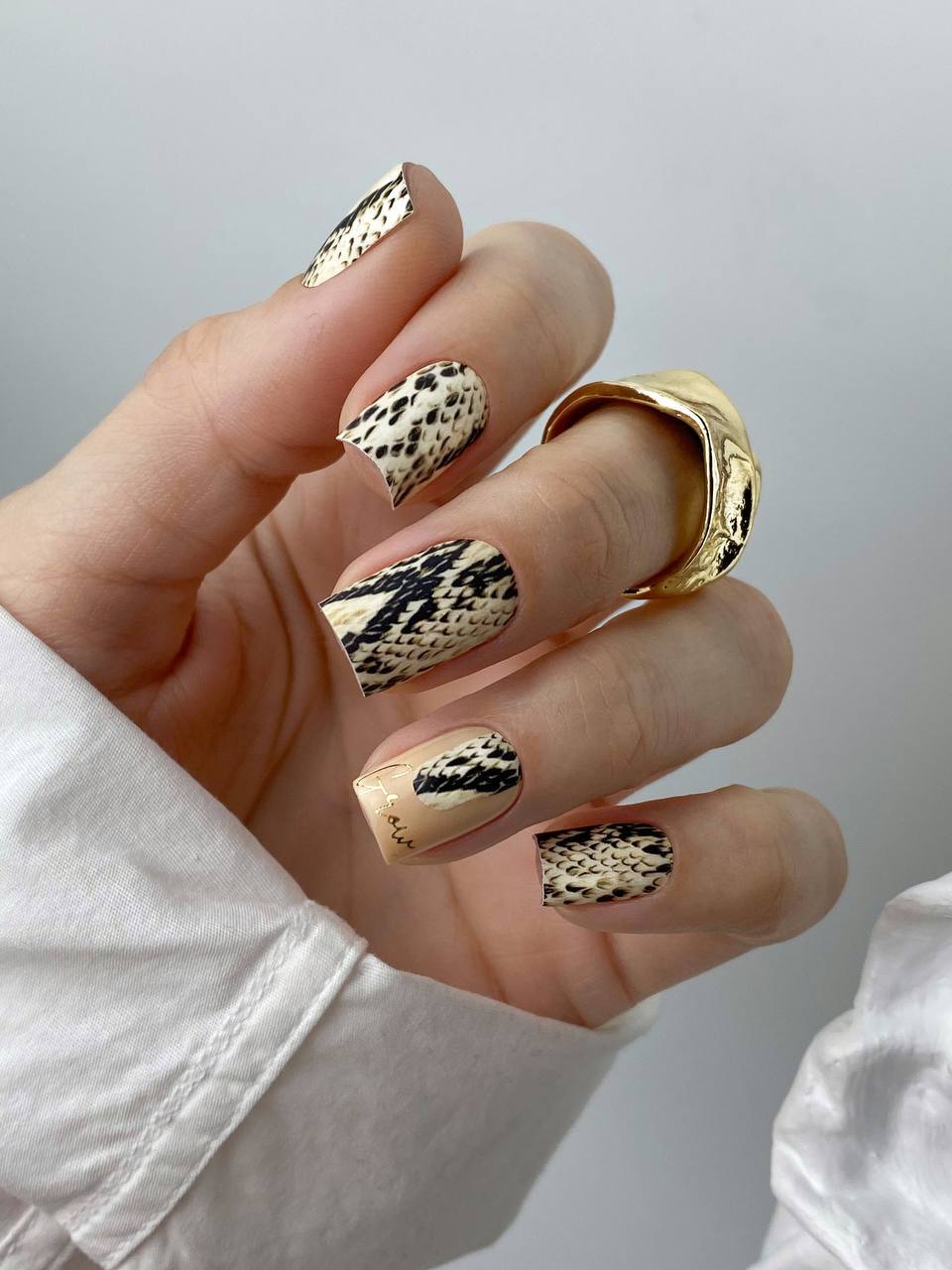 Пленки для маникюра IBDI NAILS 06 EXOTIC PYTHON