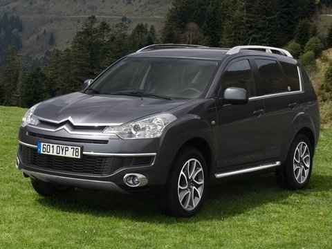 Чехлы на Citroen C-Crosser 2007–2014 г.в.