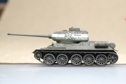 Модель Танк Советский Т-34/85 масштаб 1:72