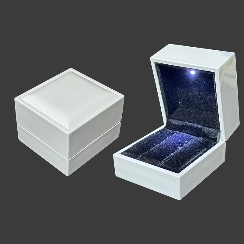 Подарочная коробочка с подсветкой