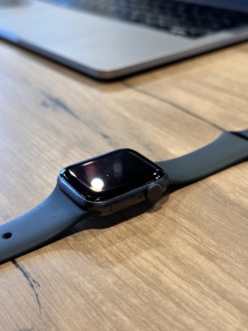 Купить Apple Watch SE 2020 40mm Midnight бу в Перми!