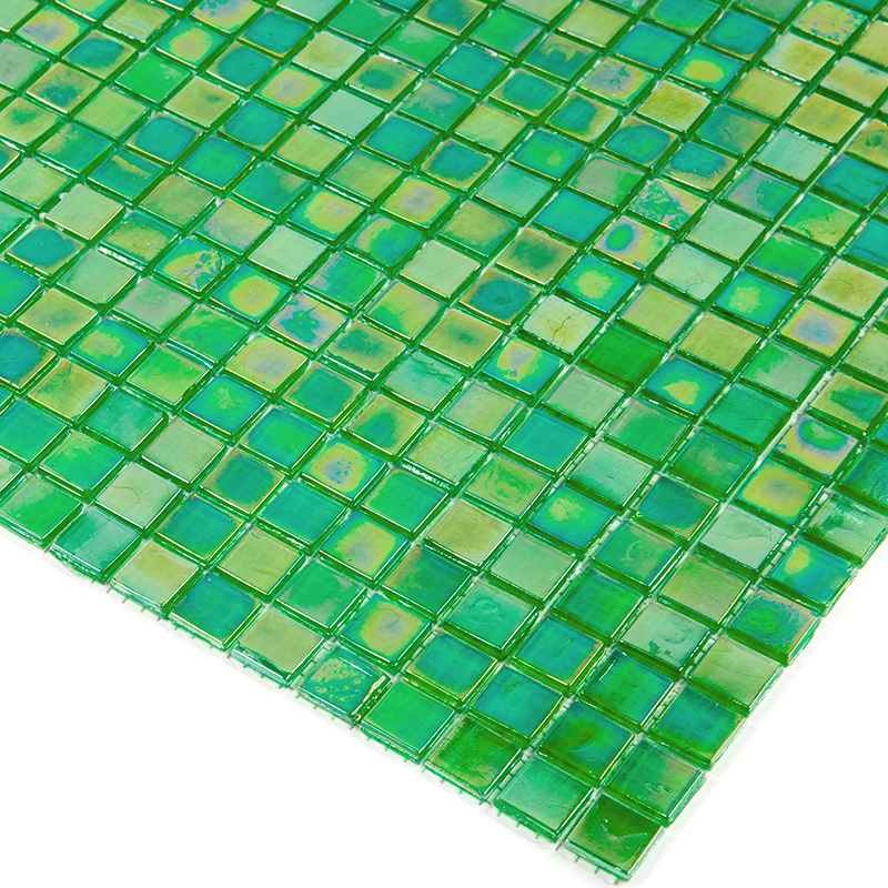 NN79 Мозаика одноцветная чип 15 стекло Alma Mono Color зеленый квадрат глянцевый перламутр