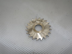 Фреза отрезная дисковая по металлу 80х2х22мм. z=20 Р6М5 СССР с фаской без шпонки