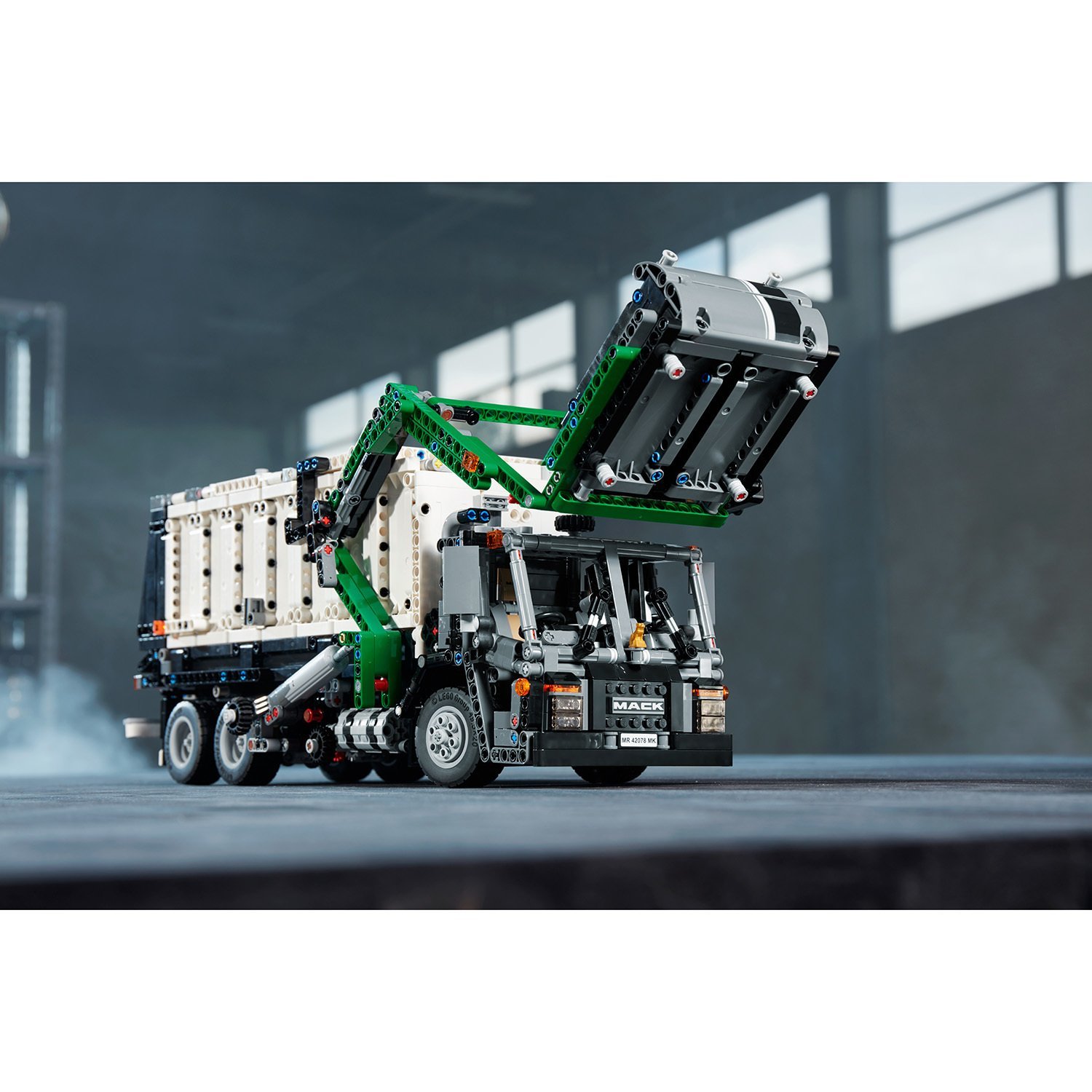 MACK Anthem 2 1 Technic LEGO 42078 Layon.ru