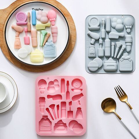 Форма силиконовая «Косметика» 17 ячеек